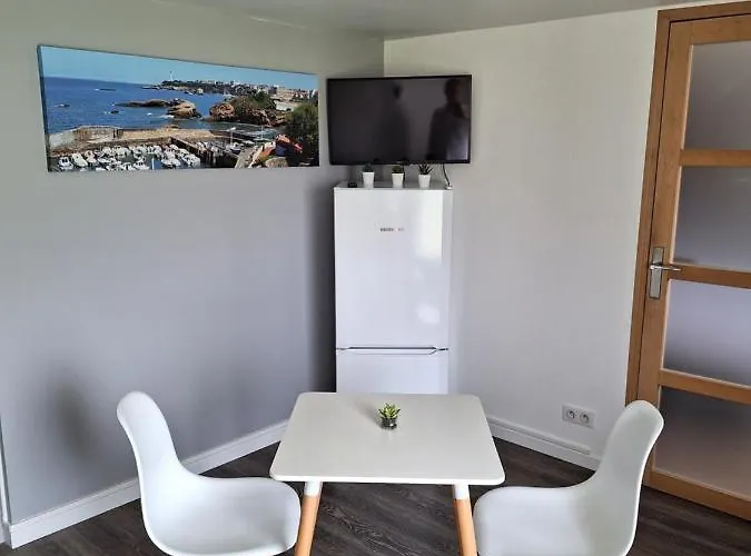 Les Tourtereaux Апартаменты